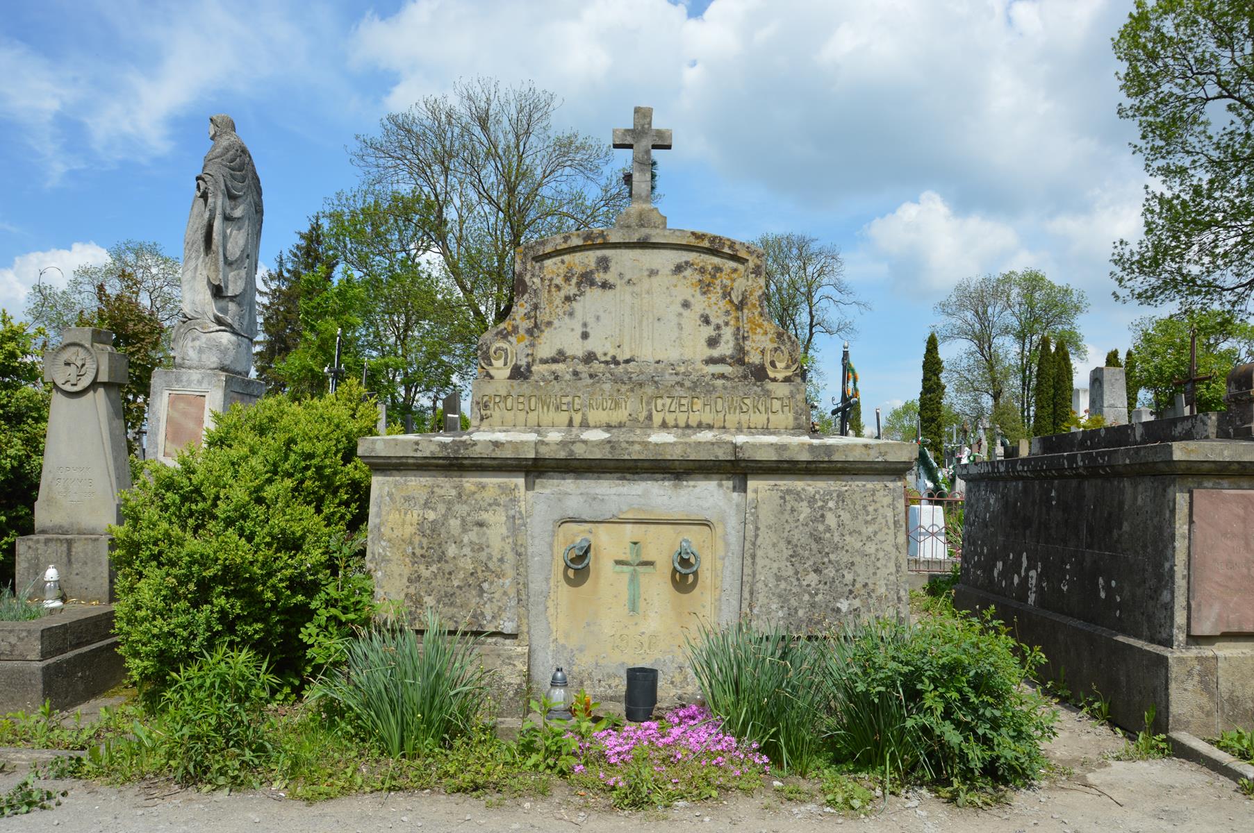 Grobowiec Katarzyny Czechowskiej, cmentarz w Tarnopolu, stan z 2017 roku
