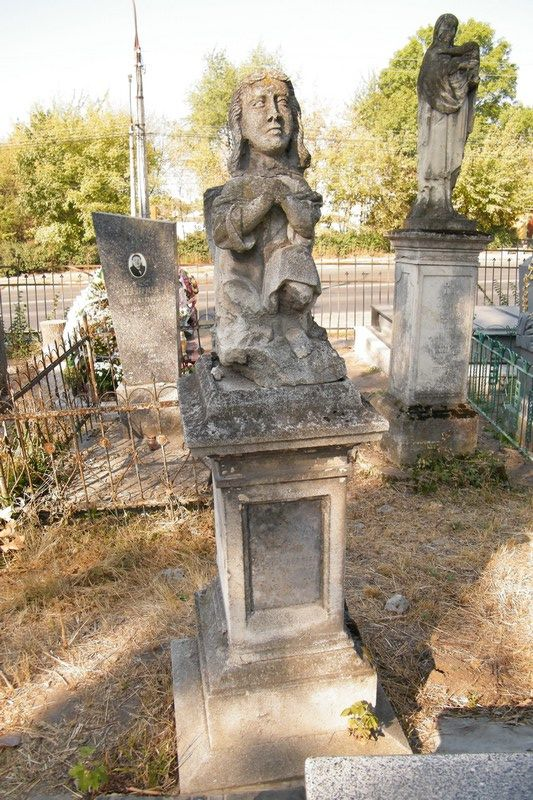 Nagrobek Rudolfa Closmann, cmentarz w Tarnopolu, stan z 2016