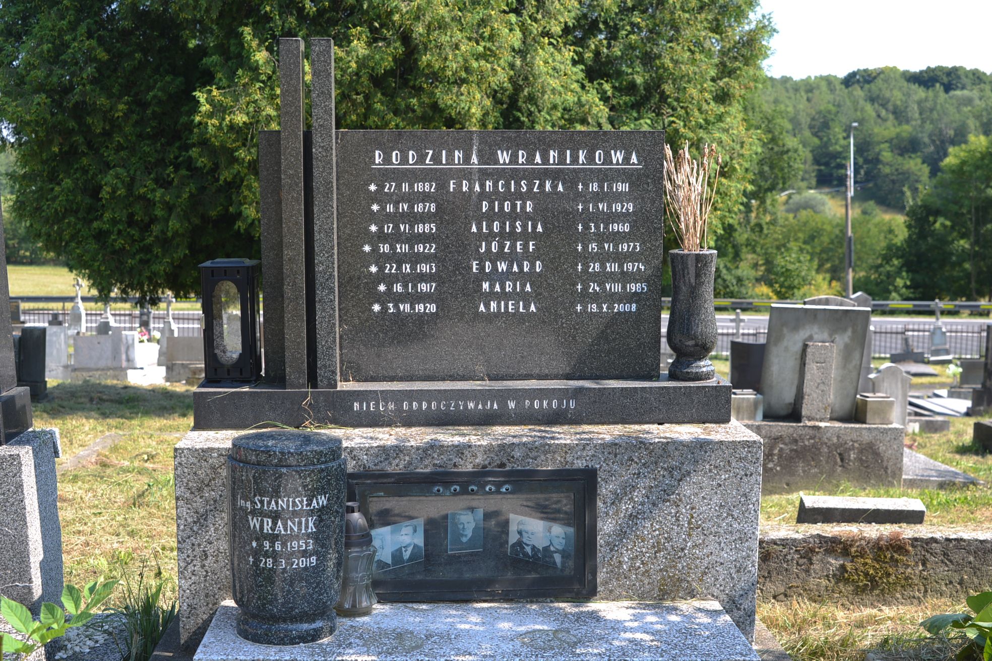 Tomb of the Vraník family, Karviná Doly cemetery in the Czech Republic, as of 2022