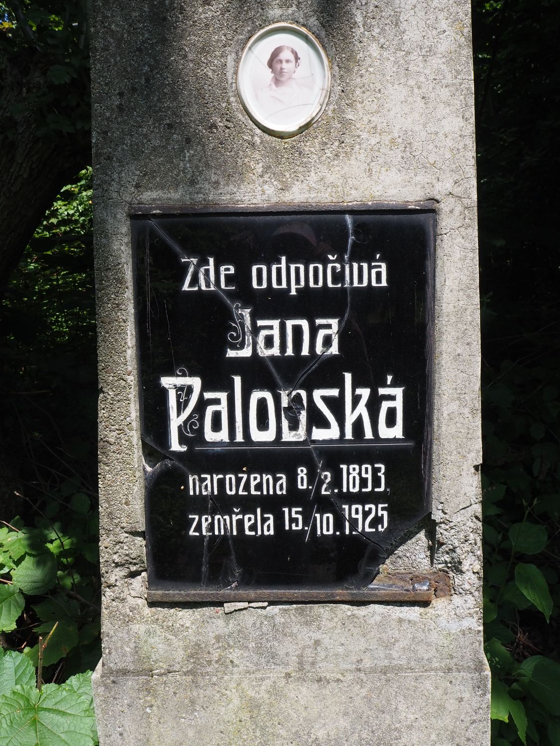 Fragment of Jana Palovska's gravestone, Karviná Mexico cemetery, as of 2022.