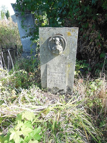 Tombstone of Emilia Frączyk, Ternopil cemetery, state of 2017