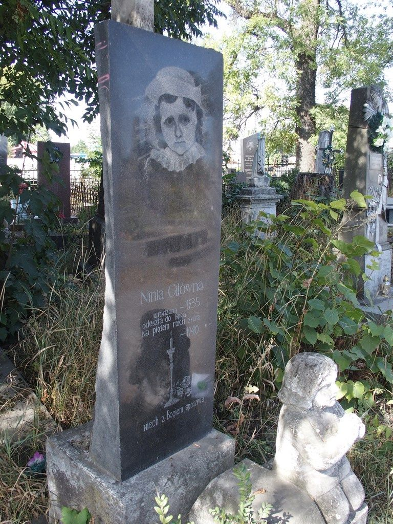 Tombstone of Janina Gilówna, Ternopil cemetery, as of 2016