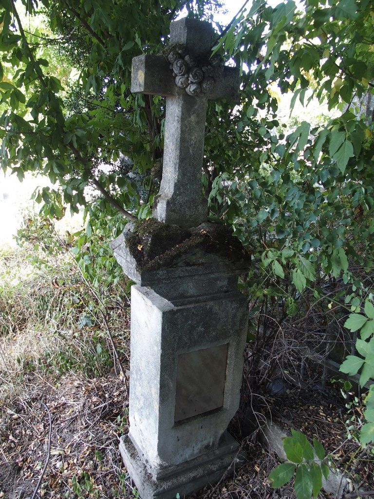 Tombstone of Maniya Kahana, Ternopil cemetery, as of 2016
