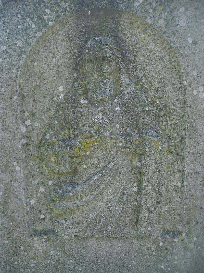 Fragment grobowca Aleksandry i Jana Płanetów, cmentarz w Tarnopolu, stan z 2016 r.