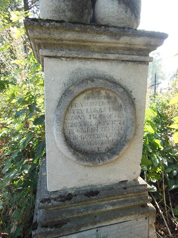 Inscription of the gravestone of Franciszek Lukas, Ternopil cemetery, 2016 status