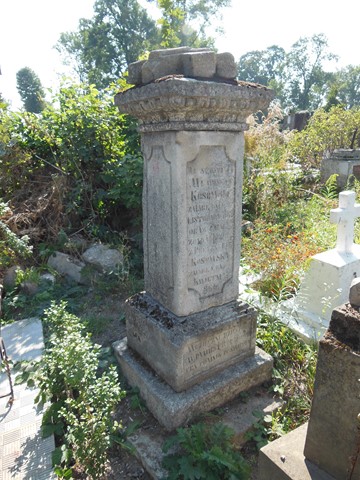 Nagrobek Józefy i Władysława Kosowskich, cmentarz w Tarnopolu, stan z 2016