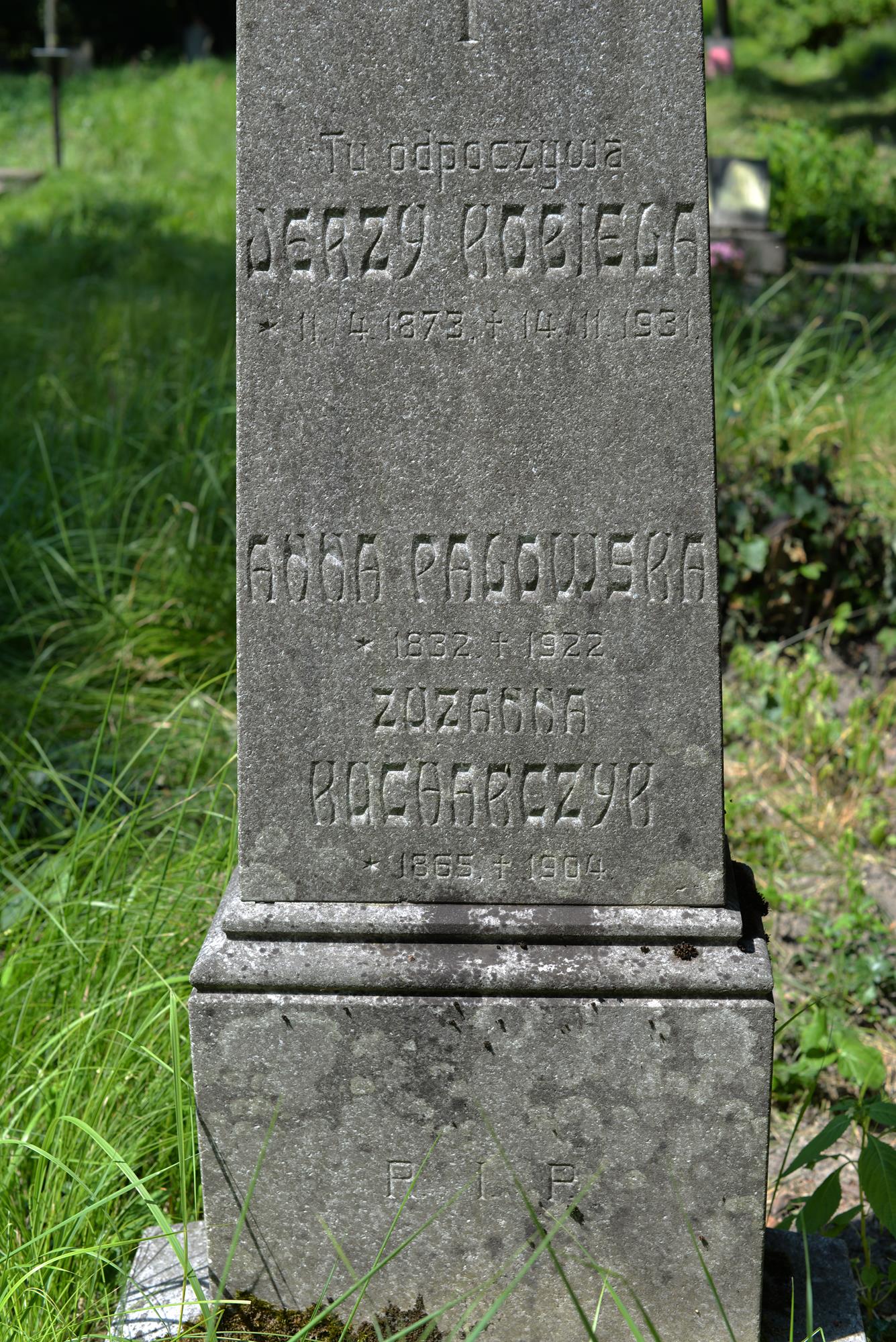 Fotografia przedstawiająca Gravestone of Jerzy Kobiela, Anna Podlowska, Zuzanna Kocharczyk