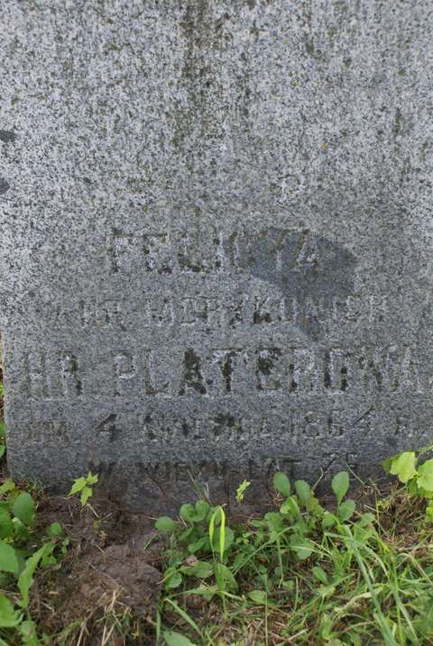 Fragment nagrobka Felicji Platerowej, cmentarz na Rossie w Wilnie, stan z 2013 r.