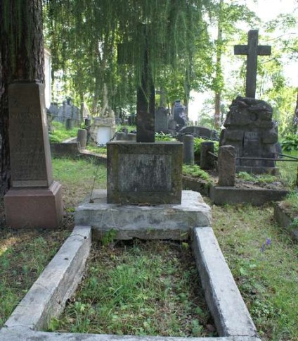 Nagrobek Zofii Burbiny, cmentarz na Rossie w Wilnie, stan z 2013 r.