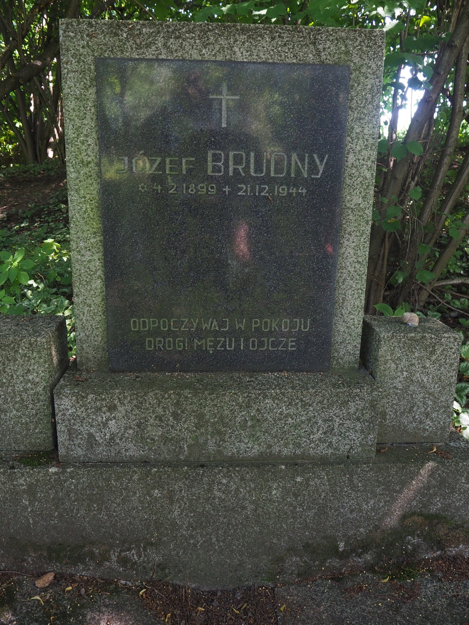 Tombstone of Josef Brudna, cemetery in Karviná Mexico, as of 2022