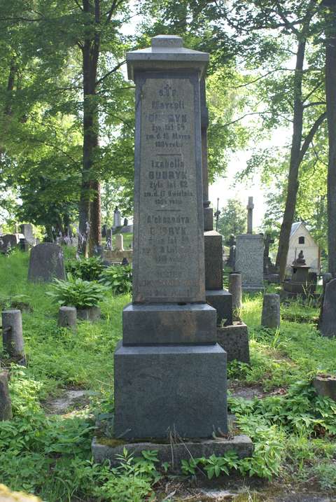 Tombstone of Alexander, Izabella and Marcela Budryk, Ross Cemetery in Vilnius, as of 2013.