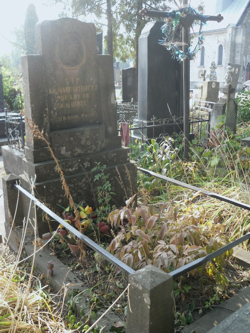 Tombstone of Jan Maruschinetz, Ternopil cemetery, as of 2016