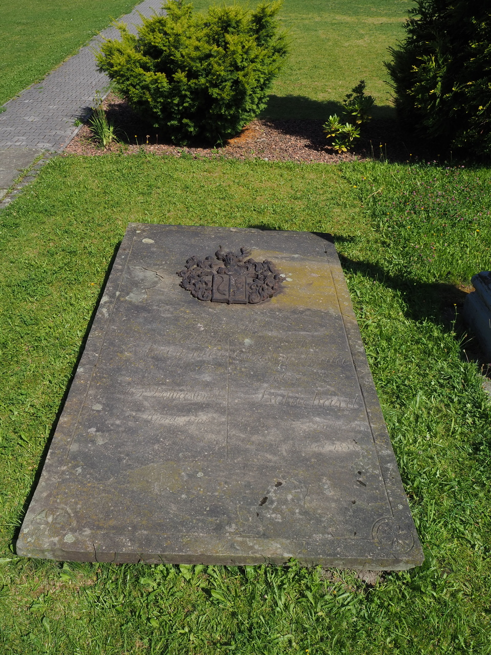 Tombstone of Johann and Christine Gottlieb, cemetery in Ligotka kameralna, as of 2022