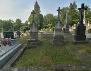 Nagrobek Jakuba i Marii Pilarskich, cmentarz w Karwinie Dołach, stan 2022