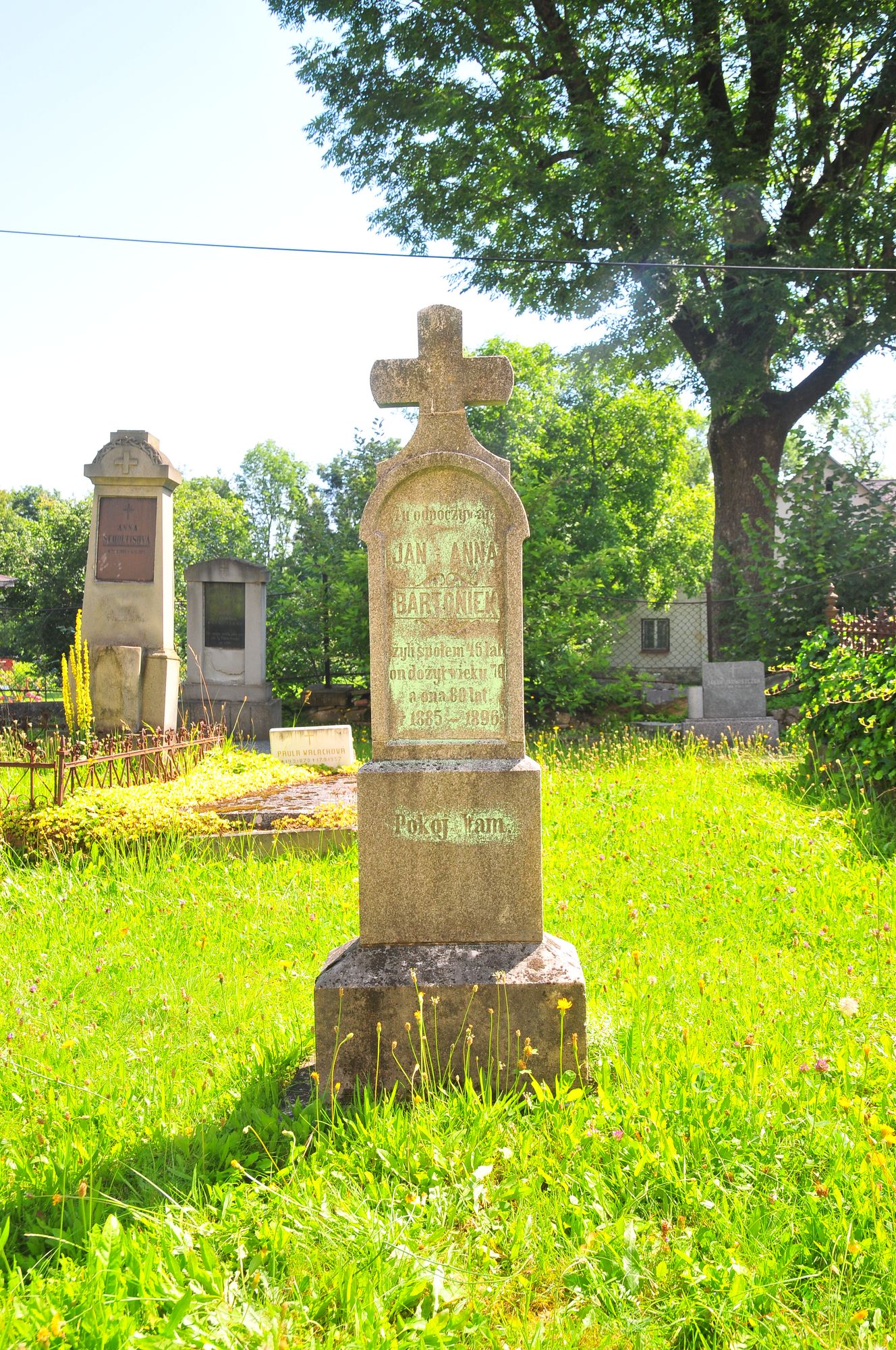 Tombstone of Anna and Jan Bartoniek, cemetery in Ligotka Kameralna, 2022