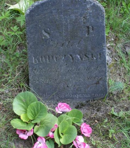 Nagrobek Witolda Korczyńskiego, cmentarz na Rossie w Wilnie, stan z 2013 r.