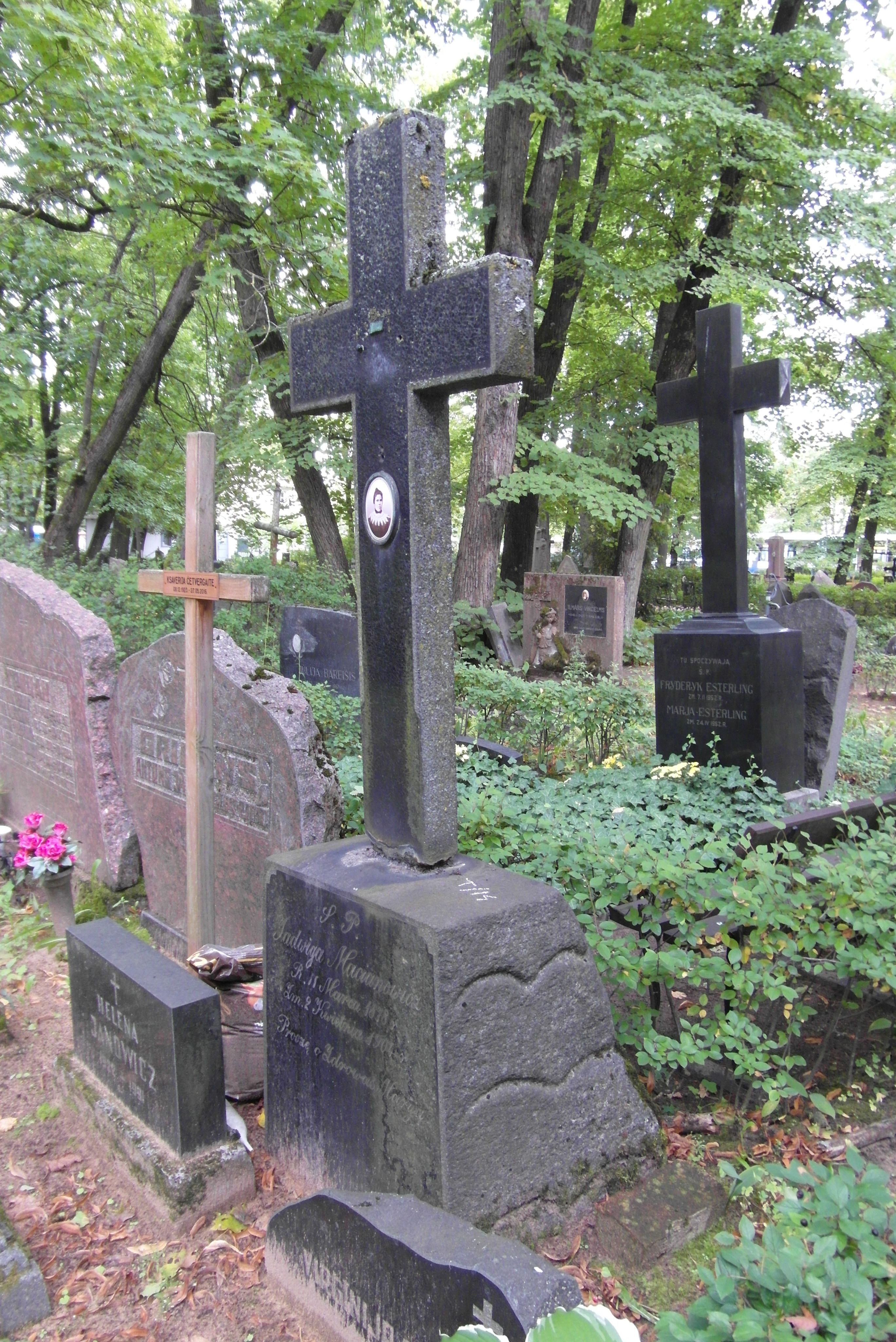Tombstone of Jadwiga Macianowicz, St Michael's cemetery in Riga, as of 2021.