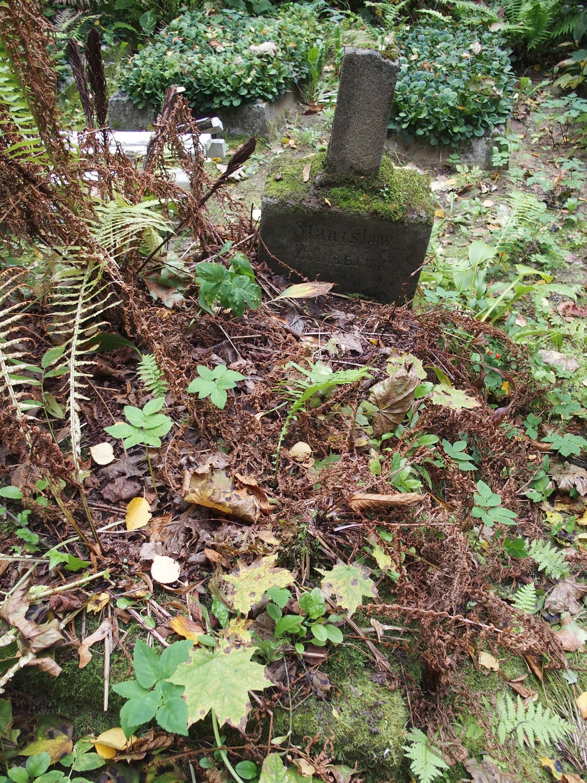 Tombstone of Stanislaw Zolnieruk, St Michael's cemetery in Riga, as of 2021.