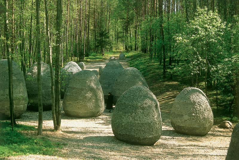 Magdalena Abakanowicz's outdoor sculpture Space of Unknown Development at Europos Parkas in Vilnius.