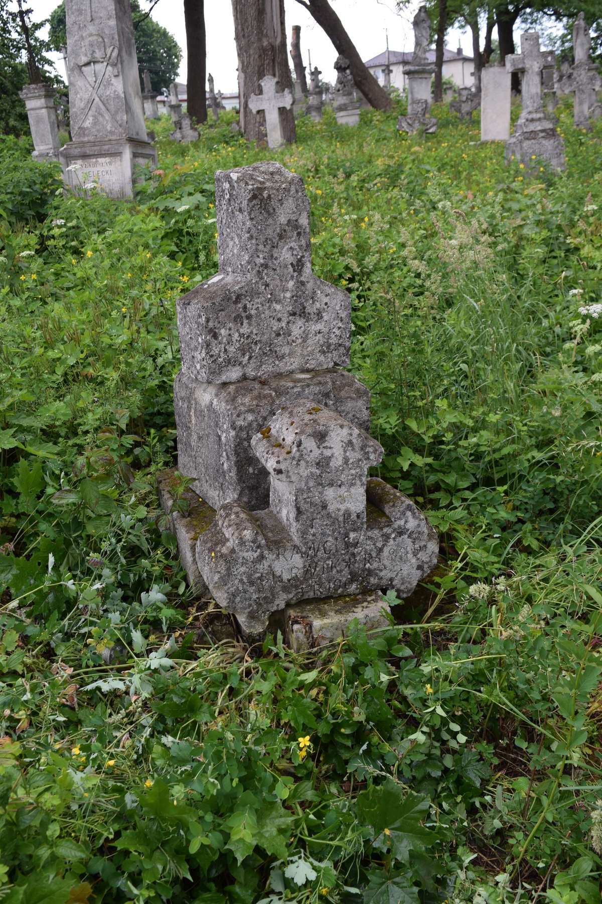Nagrobek Franciszka Burnika, cmentarz w Zbarażu, stan z 2018