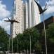 Fotografia przedstawiająca Sculpture \"Birds of Knowledge of Good and Evil\" by Magdalena Abakanowicz in front of the Woman\'s Club of Wisconsin in Milwaukee