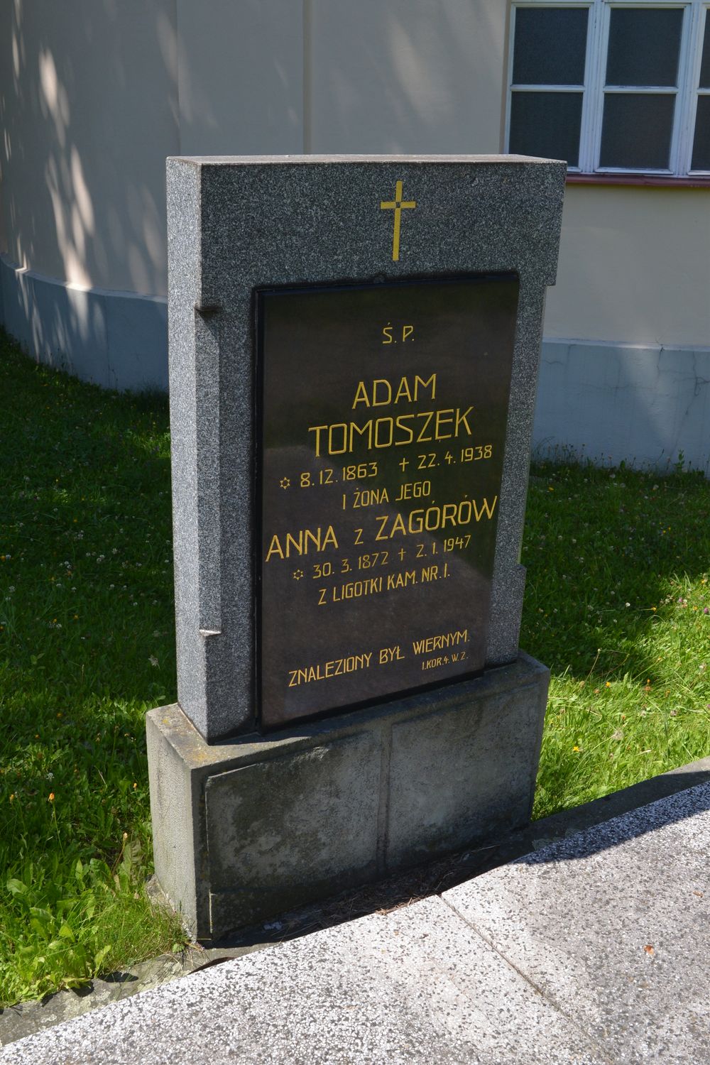 Tomb of Adam and Anna Tomoszka, Evangelical cemetery in Ligotka Kameralna