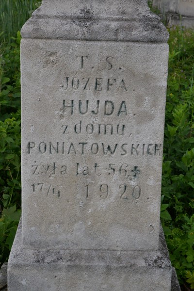 Inskrypcja nagrobka Józefy Hujdy, cmentarz w Zbarażu, stan z 2018