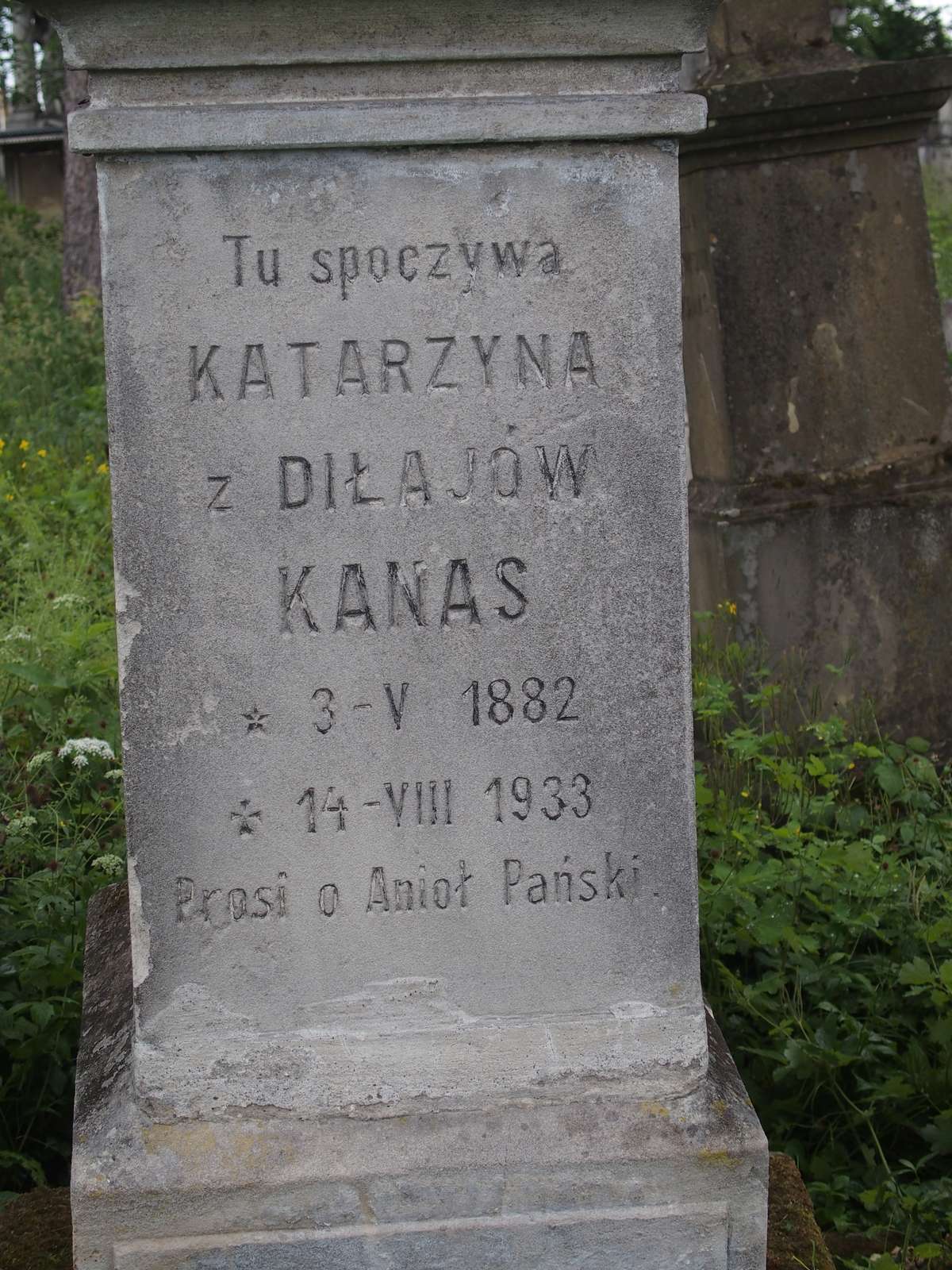 Nagrobek Katarzyny Kanas, cmentarz w Zbarażu, stan z 2018 r.