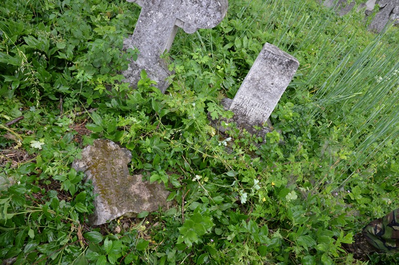 Nagrobek Klementyny Czystołowskiej, cmentarz w Zbarażu, stan z 2018