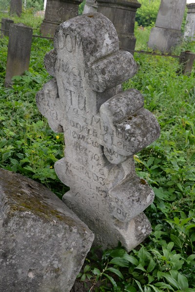 Tombstone of Marianna Lenkiewicz, Zbarazh cemetery, state of 2018