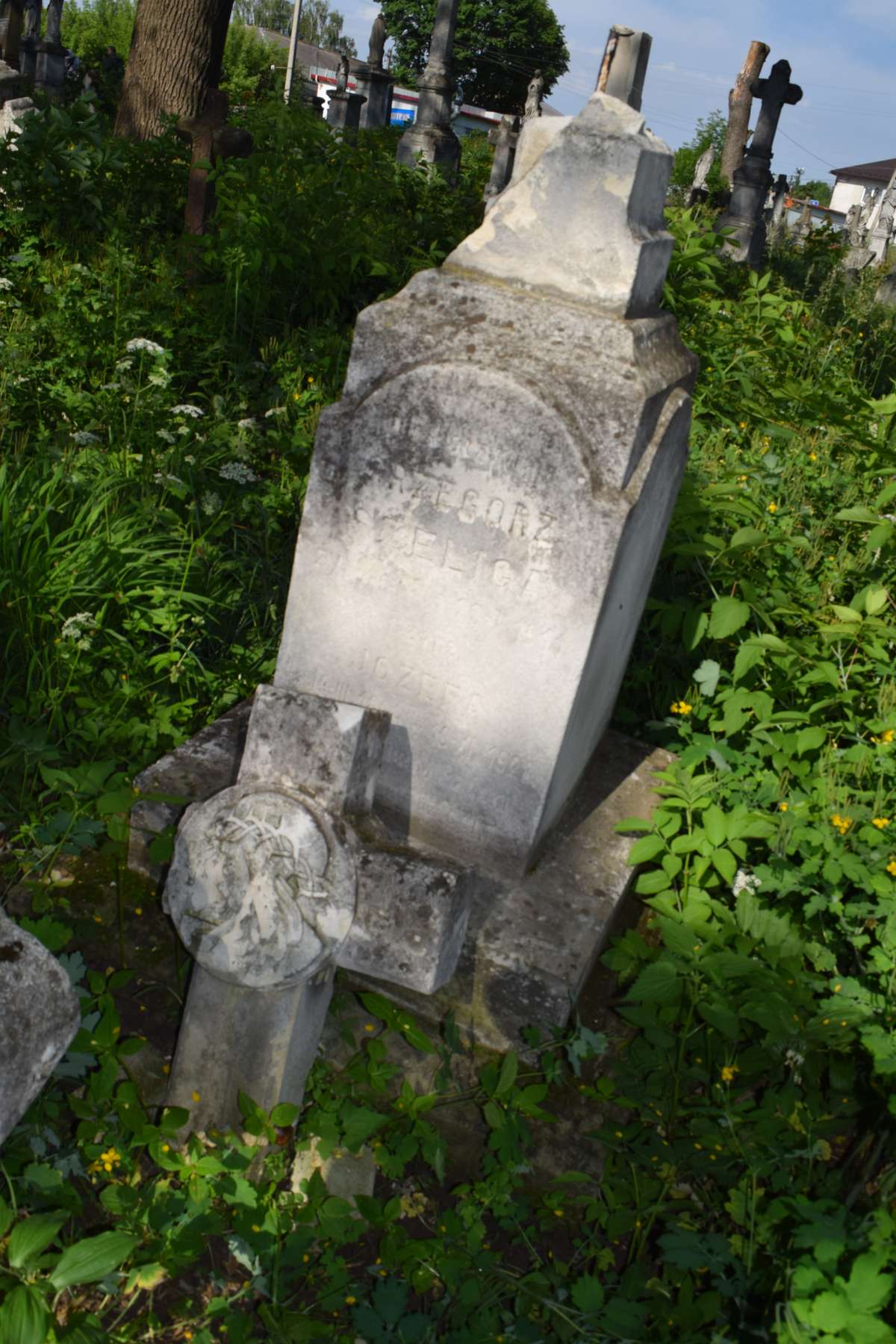Tombstone of Gregory and Józefa Szeliga, Zbarazh cemetery, state of 2018