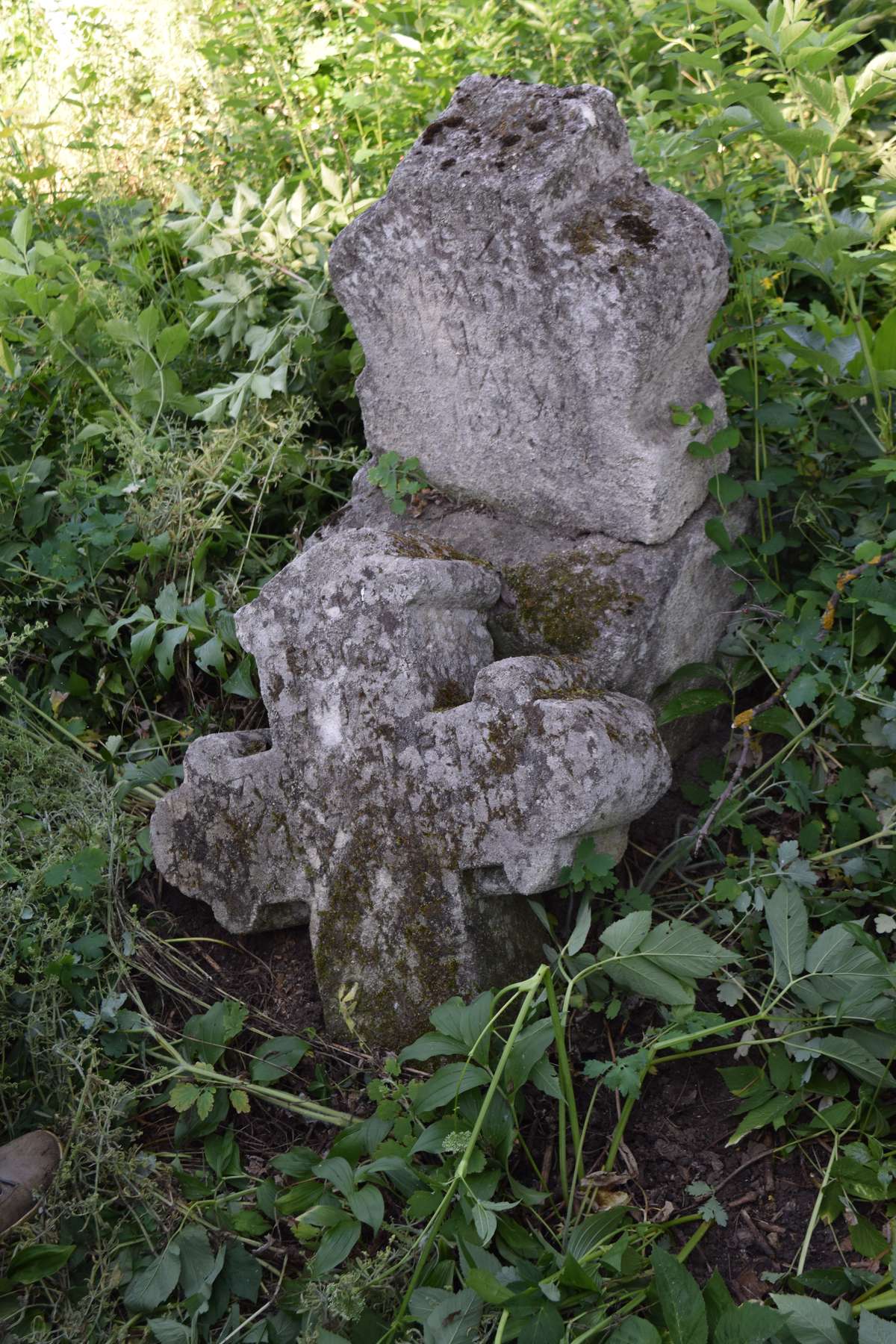 Tombstone of Franciszek and Julia Załwicki, Zbarazh cemetery, state 2018