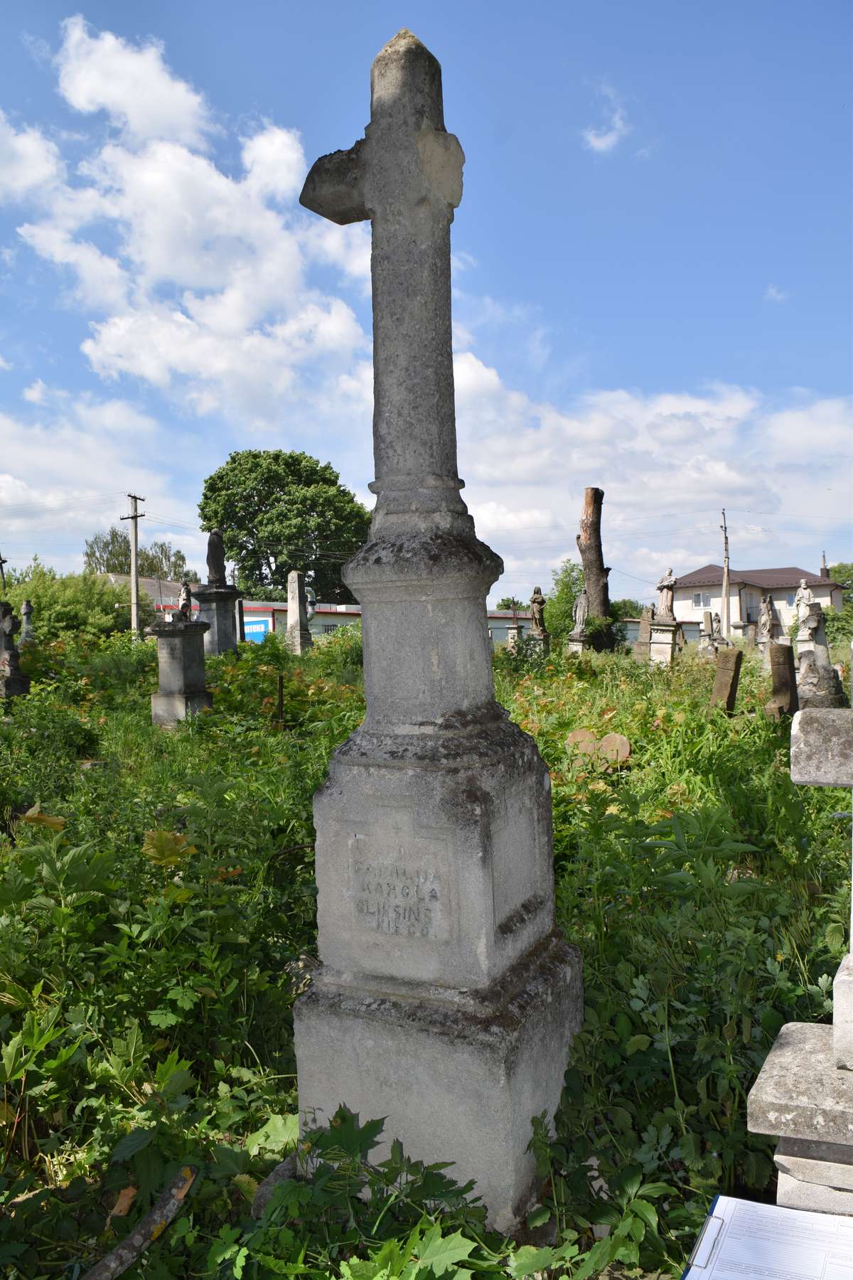 Tombstone of N.N. Oliksinskiy, Zbarazh cemetery, as of 2018