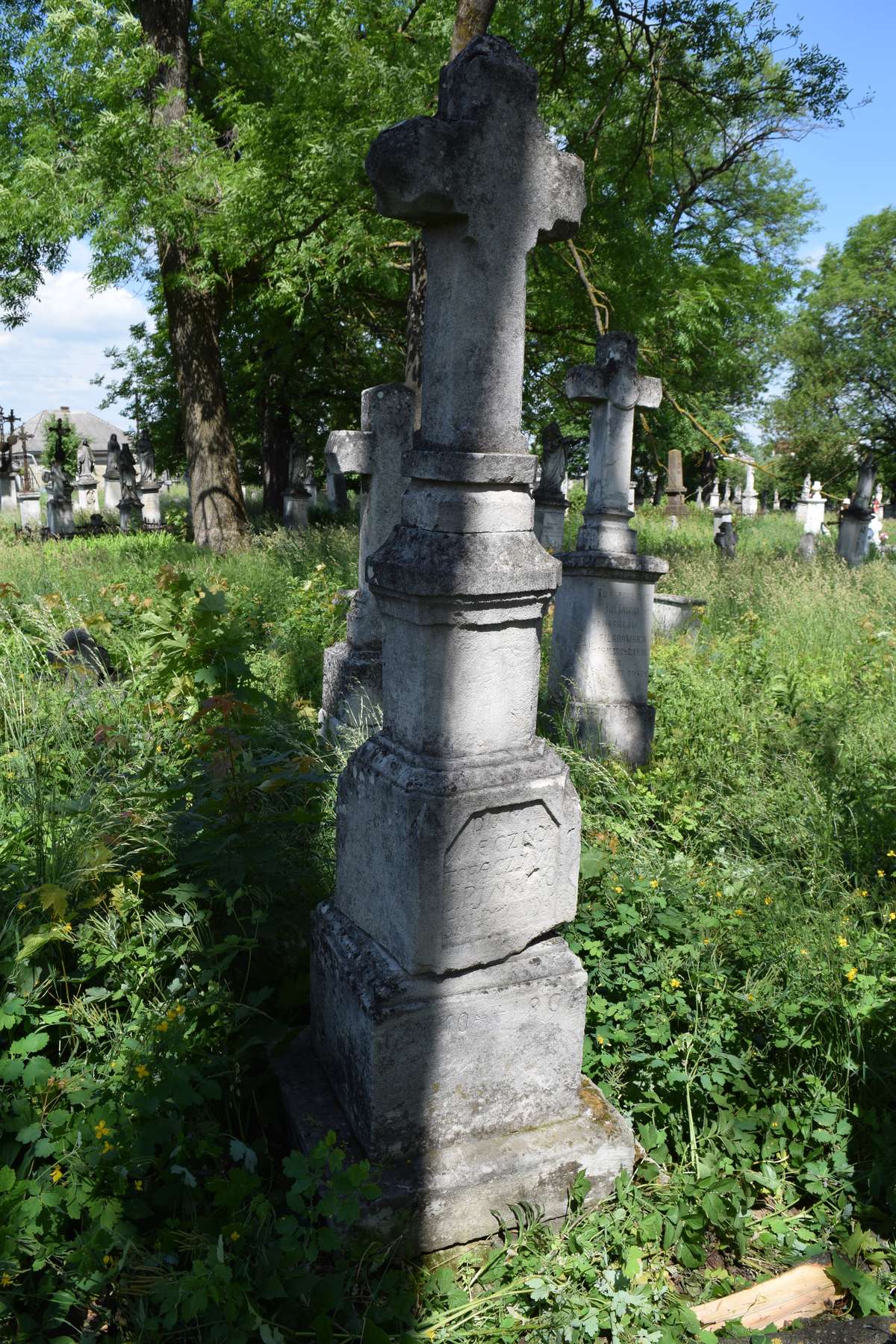 Tombstone of Jan osalpka, Zbarazh cemetery, state of 2018