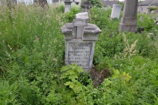 Nagrobek Eleonory Mazurkiewicz, cmentarz w Zbarażu, stan z 2018