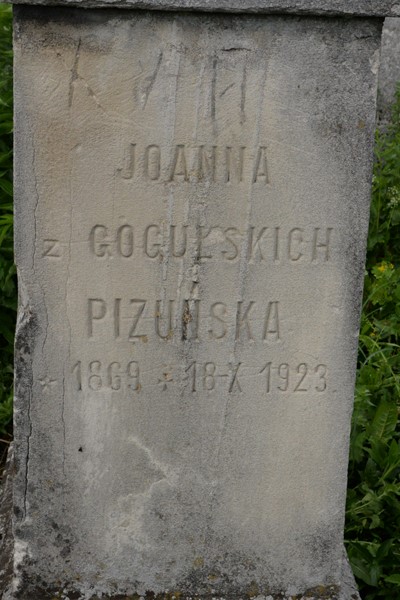 Inskrypcja nagrobka Joanny Pizuńskiej i Zofii Gogulskiej, cmentarz w Zbarażu, stan z 2018