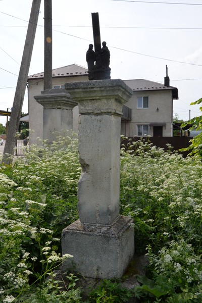 Tombstone of Michał and Rozalia Szustakowski, Zbarazh cemetery, as of 2018
