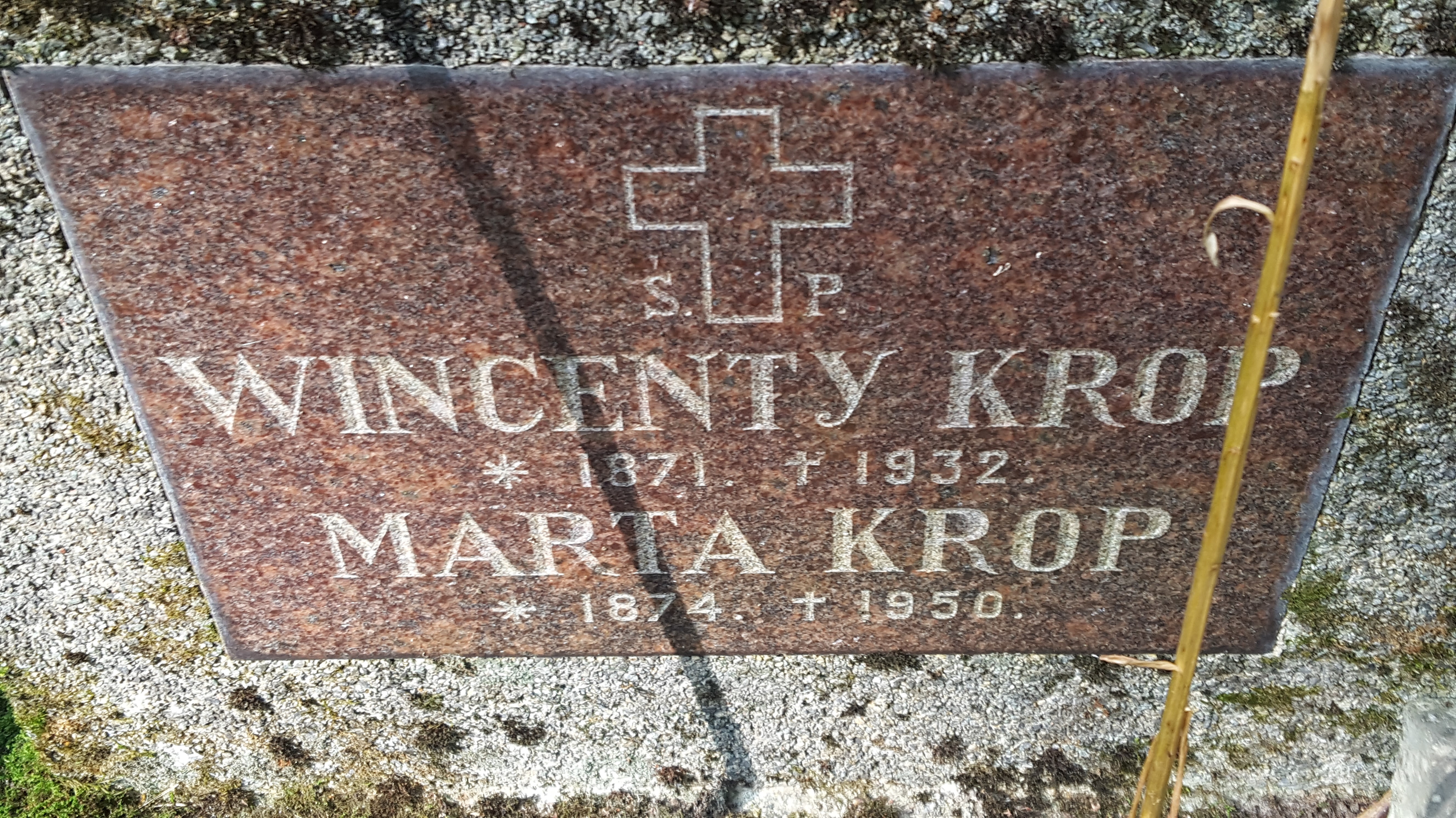 Inscription from the tombstone of the Krop family, St Michael's cemetery in Riga, as of 2021