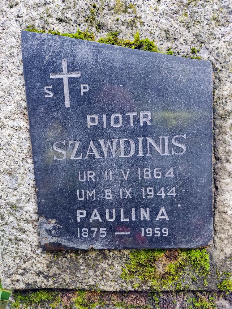 Tombstone of Pauline, Peter and Stanislaw Szawdinis
