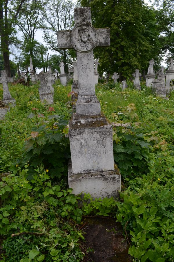 Nagrobek Franciszka Czechowskiego, cmentarz w Zbarażu, stan z 2018