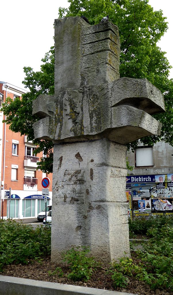 Fotografia przedstawiająca Monument \"To Poles as a token of gratitude\" in Lille by Antoni Slezak