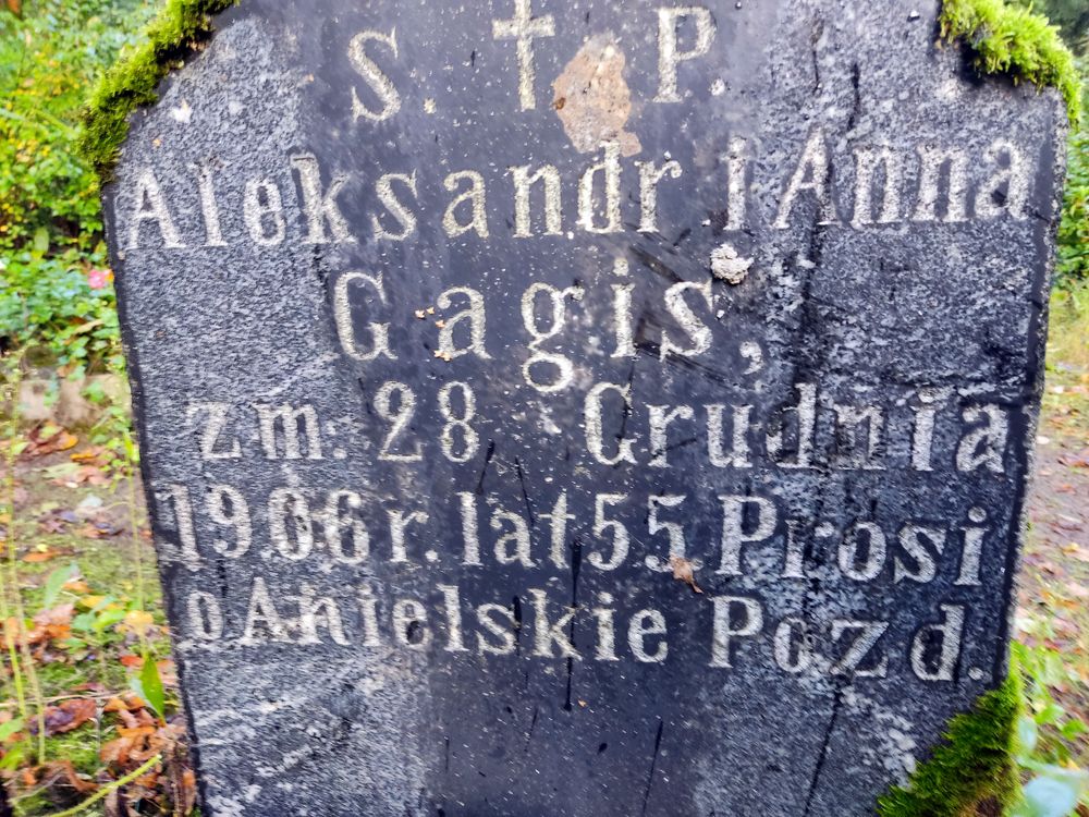 Tombstone of Alexander and Anna Gagis