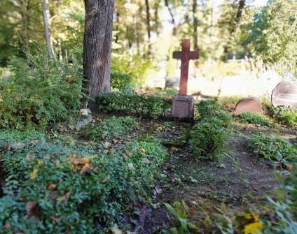 Nagrobek Bolesława i Weroniki Jastrzemskich
