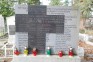 Fotografia przedstawiająca Grób zbiorowy (na cmentarzu prawosławnym) Polaków rozstrzelanych przez hitlerowców w czasie II wojny światowej