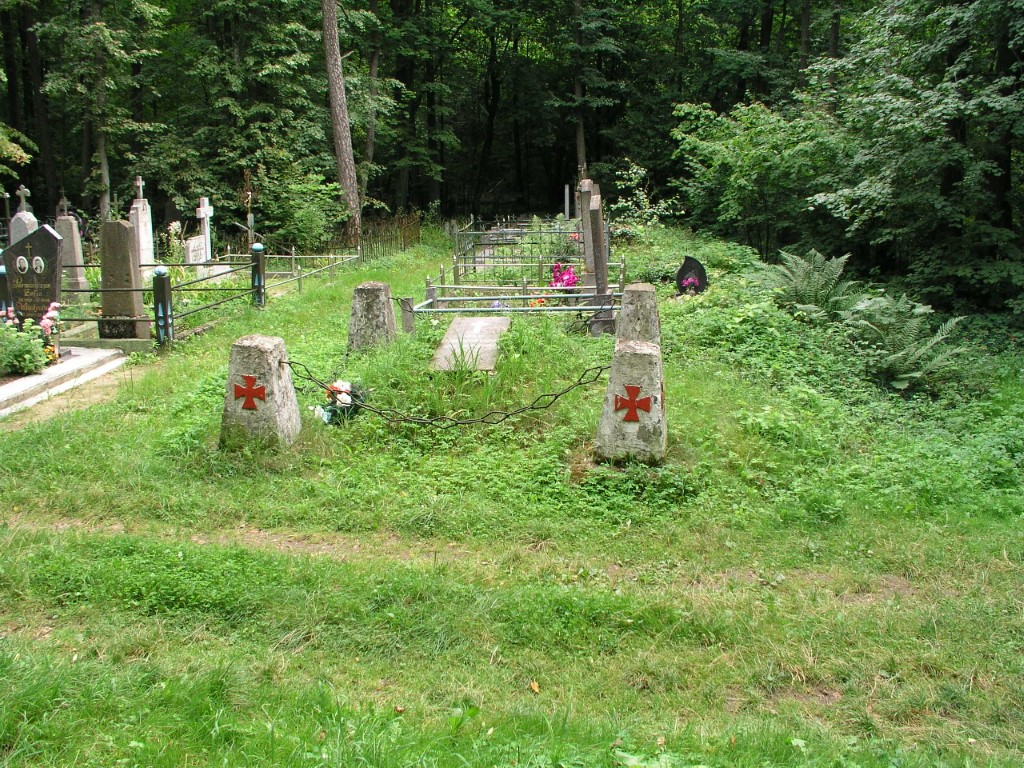 Grób żołnierzy z 1920 r. na cmentarzu
