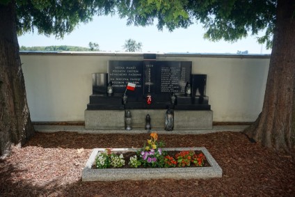 Grób 13 ofiar niemieckiego obozu Skrochowitz