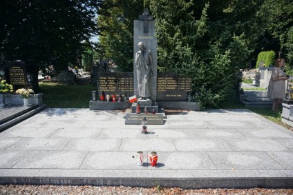 Grób zbiorowy ofiar niemieckich egzekucji