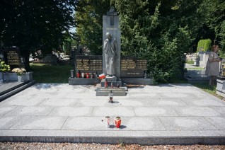 Grób zbiorowy ofiar niemieckich egzekucji