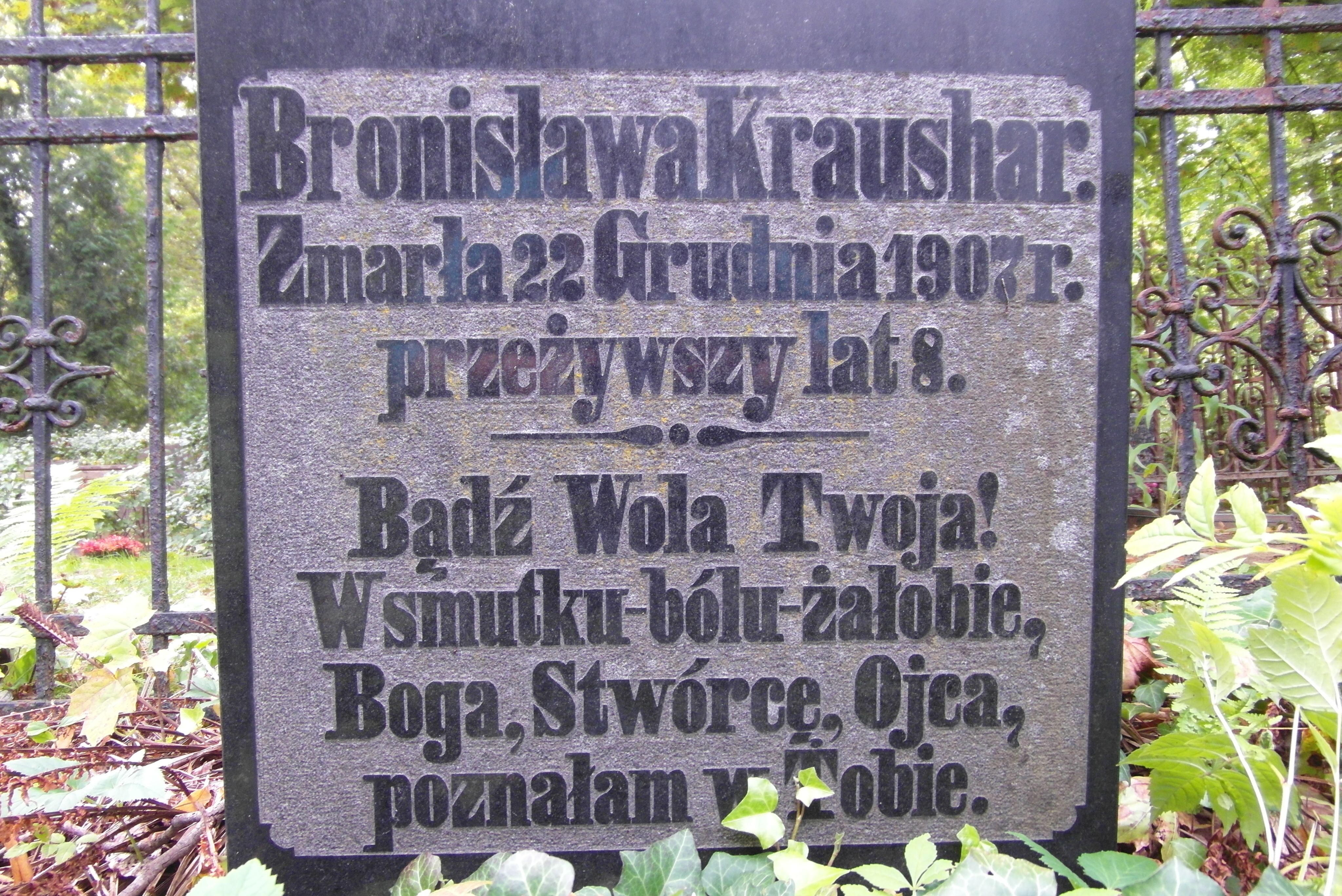 Inscription from the gravestone of Bronislava Kraushar, St Michael's cemetery in Riga, as of 2021.
