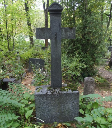 Nagrobek Ludwika Reichenbacha, cmentarz św. Michała w Rydze, stan z 2021 r.